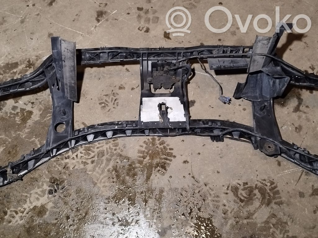 Ford Mondeo MK IV Viršutinė dalis radiatorių panelės (televizoriaus) 