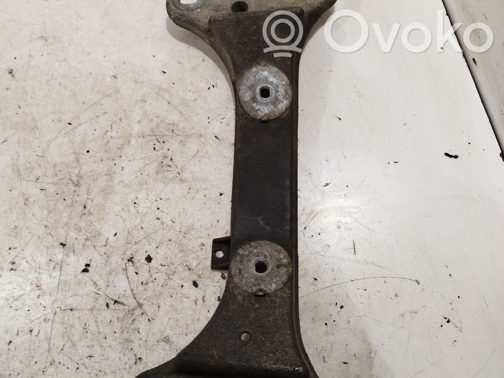 BMW 3 E90 E91 Engine mounting bracket 