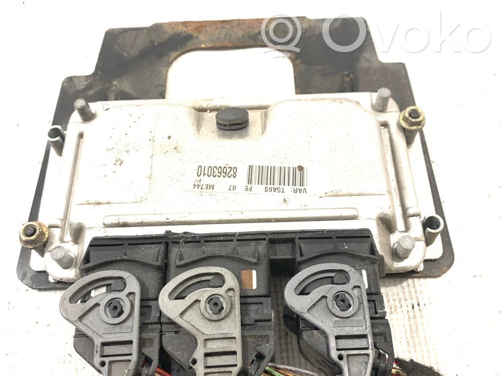 Peugeot 407 Engine control unit/module 