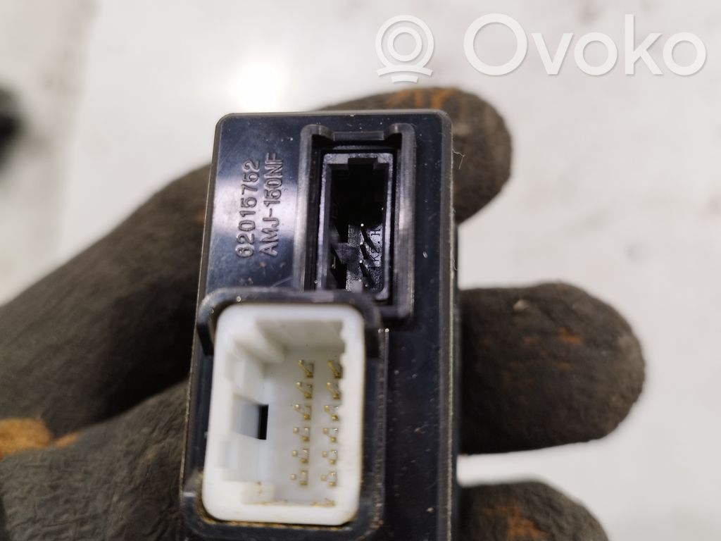 Hyundai i40 Enchufe conector USB 