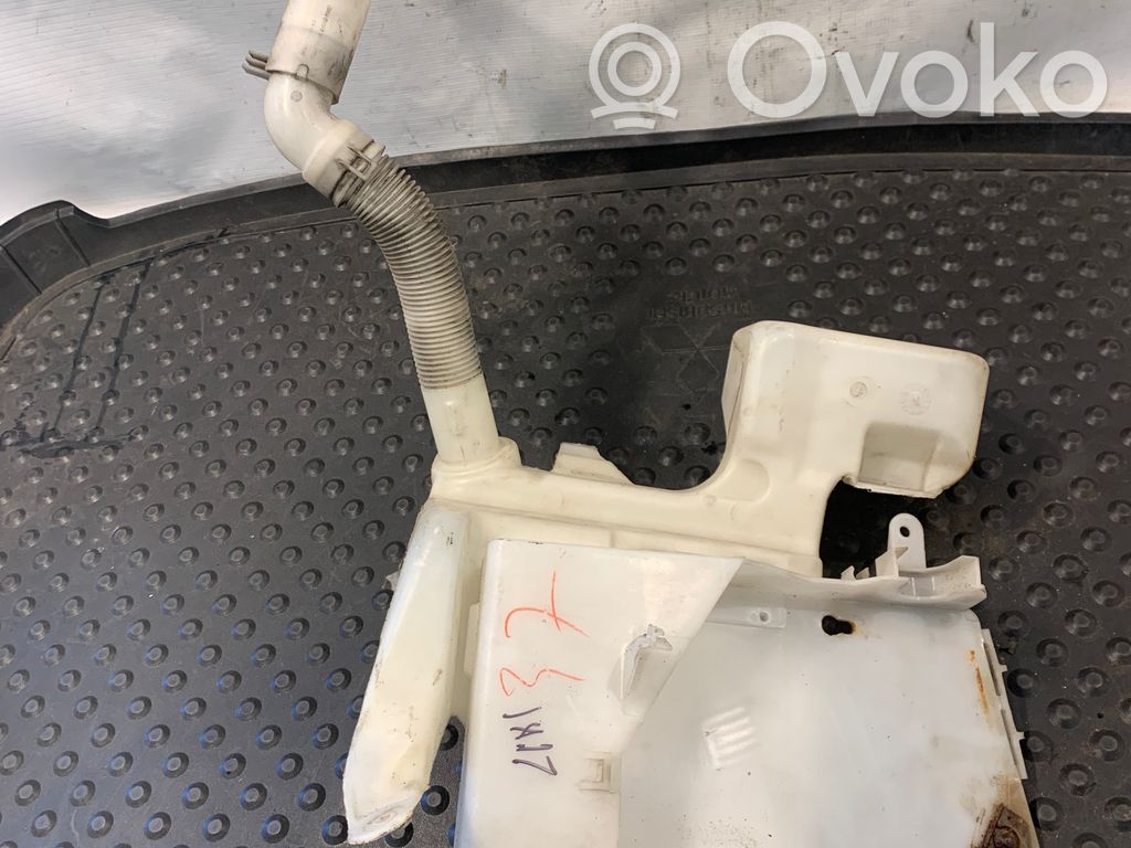 Ford Mondeo MK IV Zbiornik płynu do spryskiwaczy szyby przedniej / czołowej 