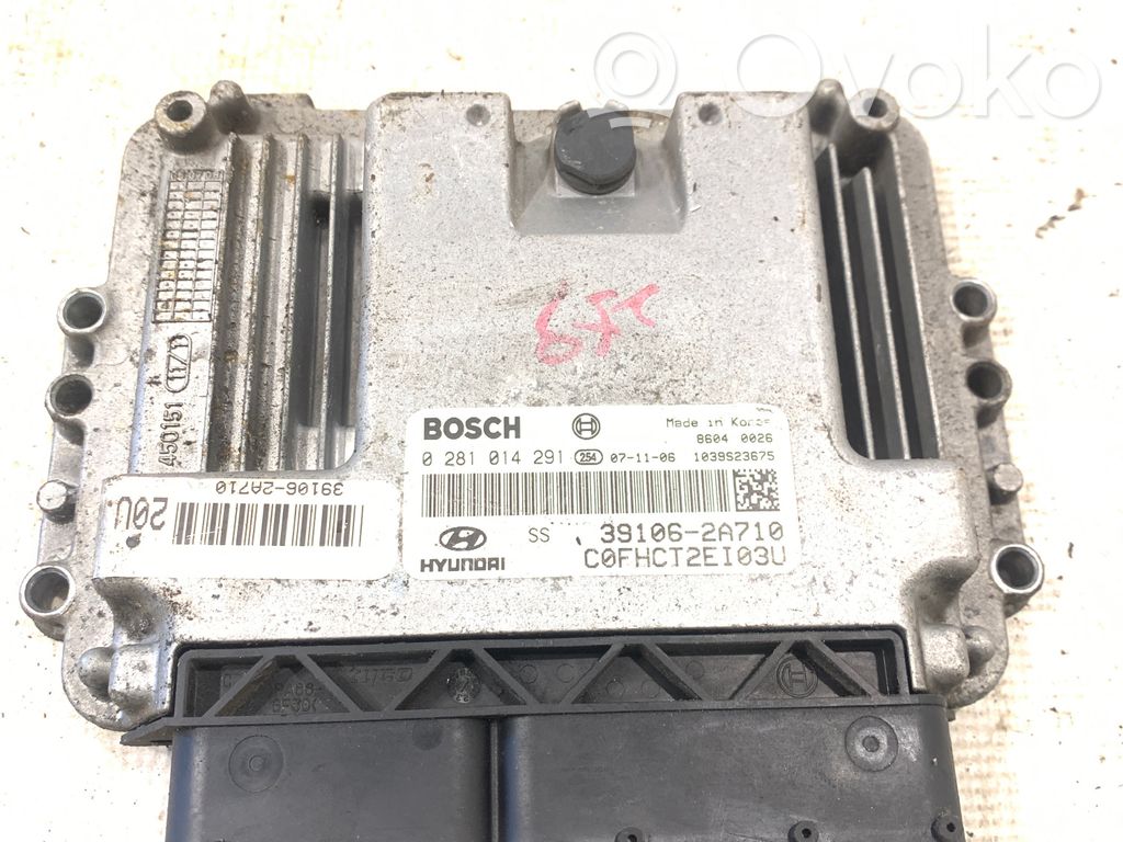 Hyundai i30 Engine control unit/module 