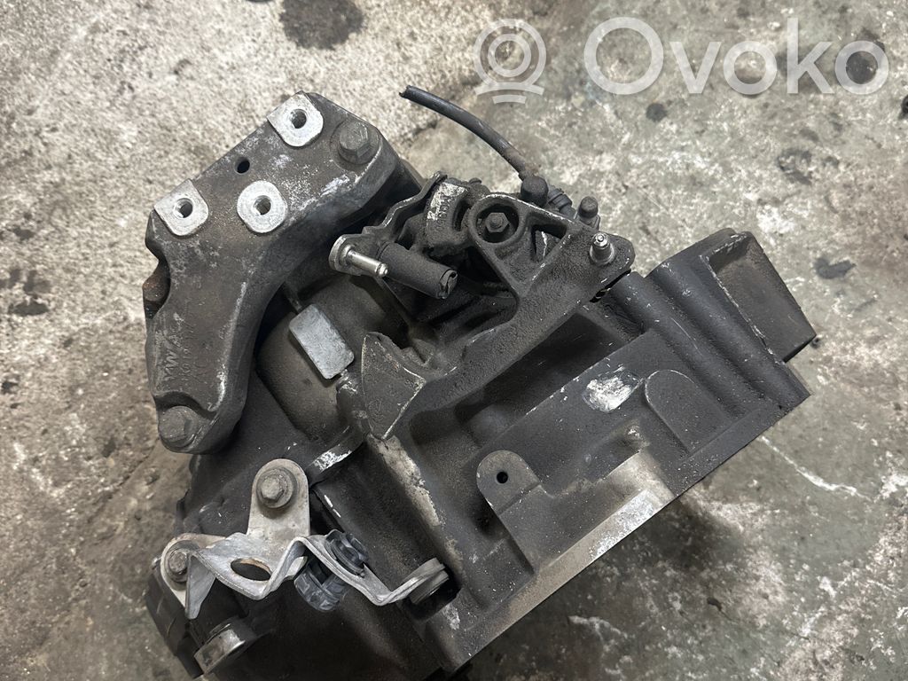 Volkswagen PASSAT B6 Manualna 6-biegowa skrzynia biegów 