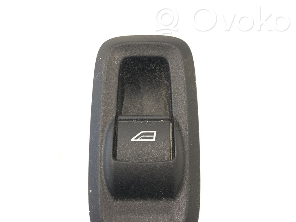 Ford Fiesta Electric window control switch 