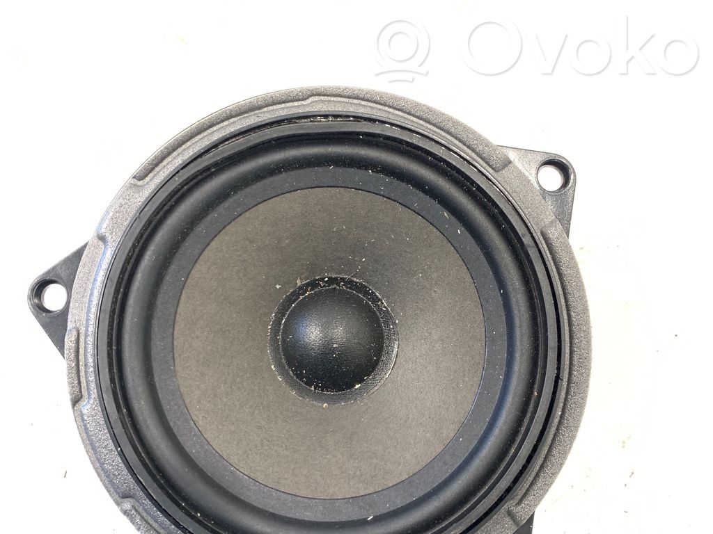 BMW 1 E81 E87 Altavoz de la puerta delantera 