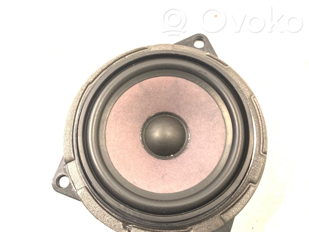 BMW 1 E81 E87 Front door speaker 