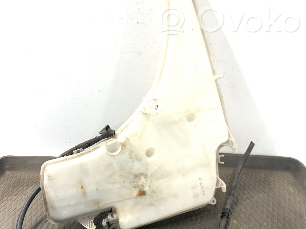 BMW 1 E81 E87 Windshield washer fluid reservoir/tank 