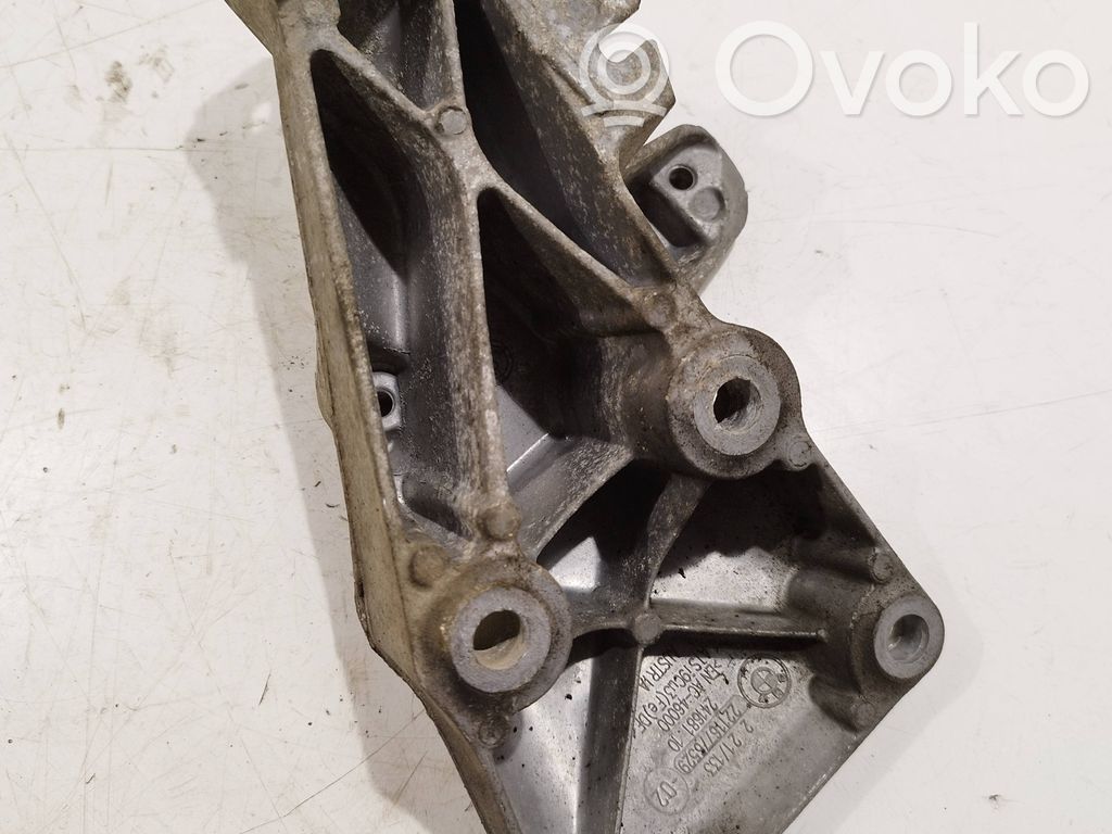 BMW 3 E90 E91 Engine mounting bracket 