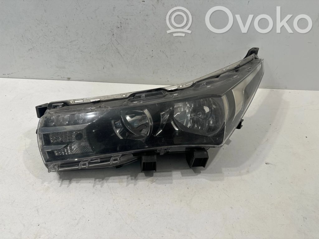 Toyota Corolla E160 E170 Scheinwerfer 