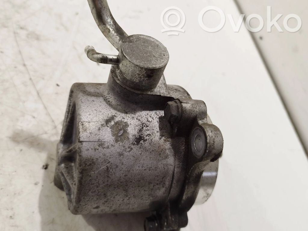 Mazda 6 Vacuum pump 