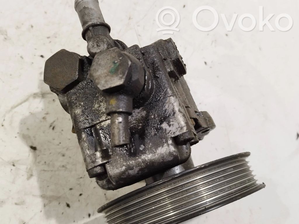 BMW 5 E60 E61 Stūres pastiprinātāja sūknis 