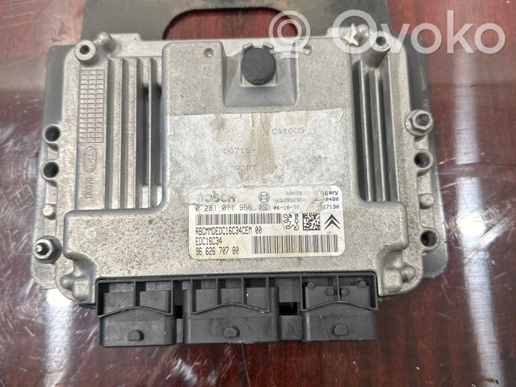 Citroen C4 I Engine control unit/module 