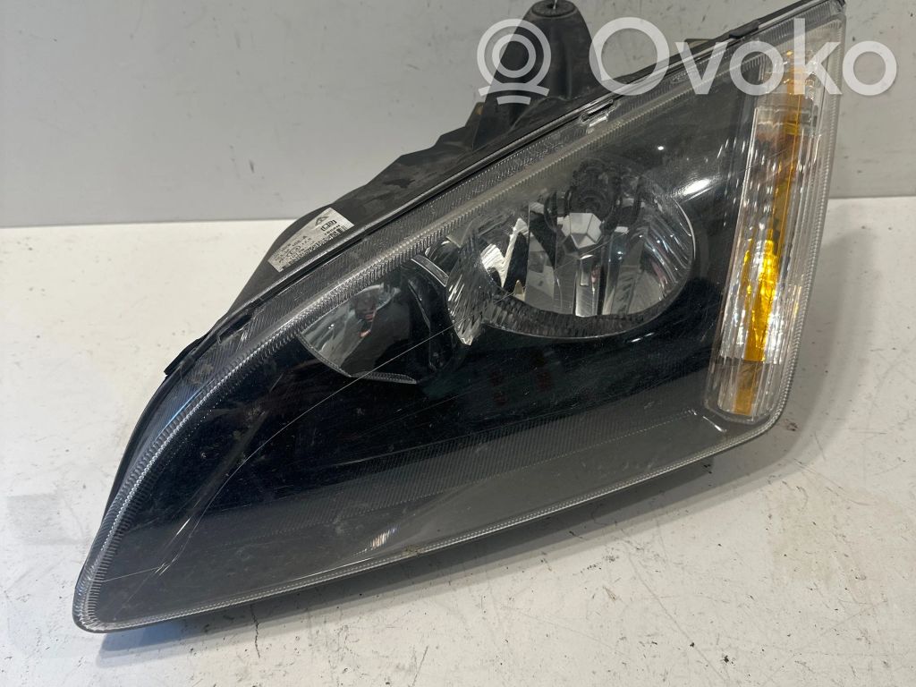 Ford Focus Scheinwerfer 