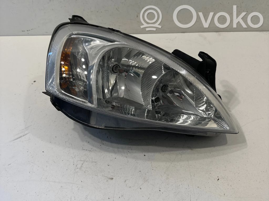 Opel Corsa C Lampa przednia 