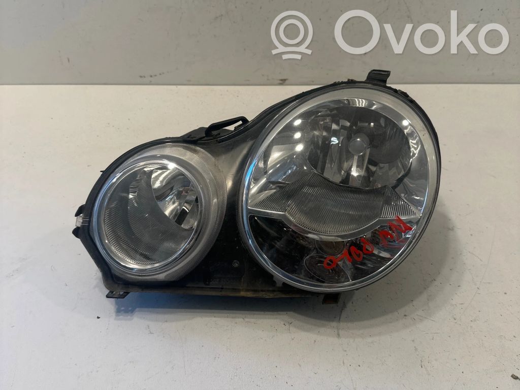 Volkswagen Polo Lampa przednia 