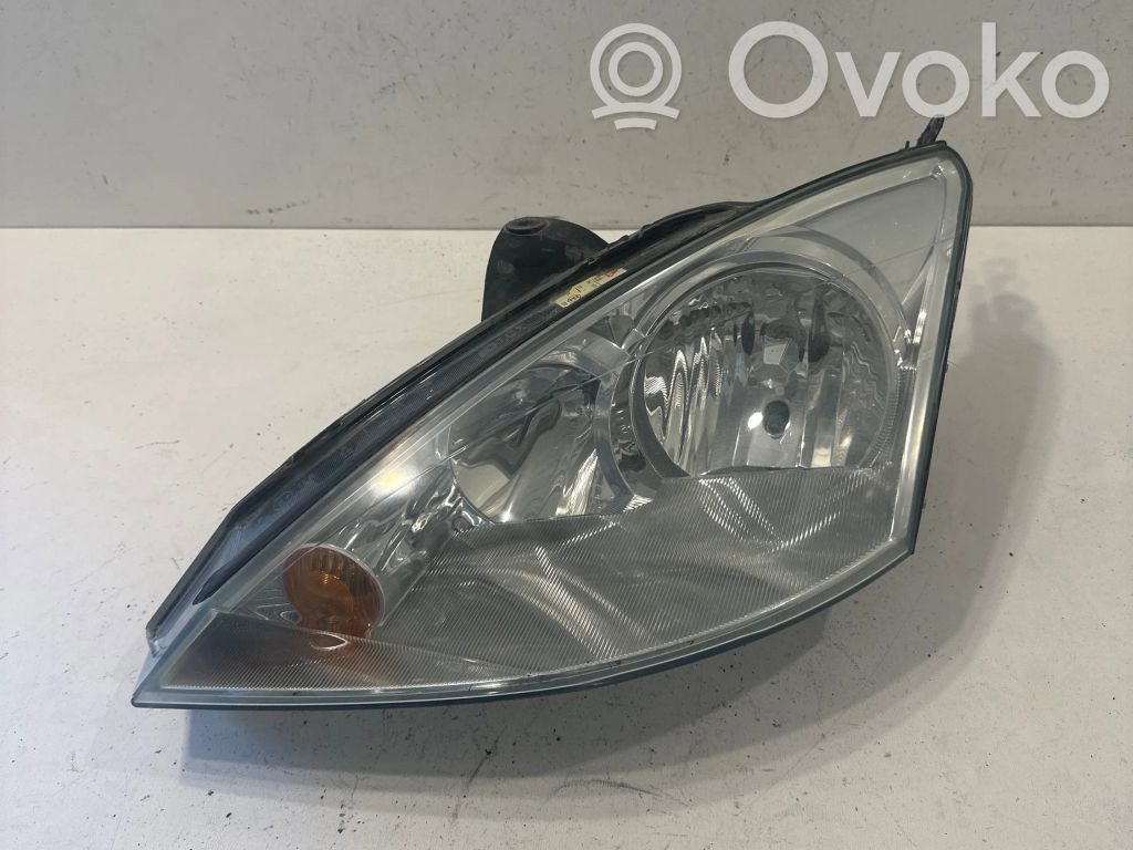 Ford Focus Headlight/headlamp 