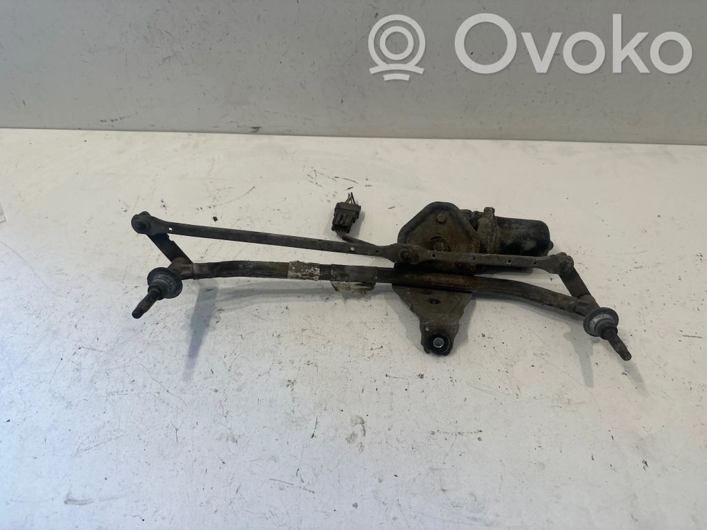 Nissan Primastar Front wiper linkage and motor 