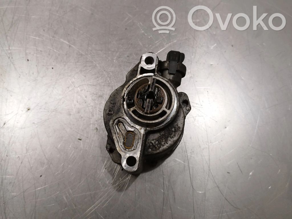 Ford Focus Vacuum pump 