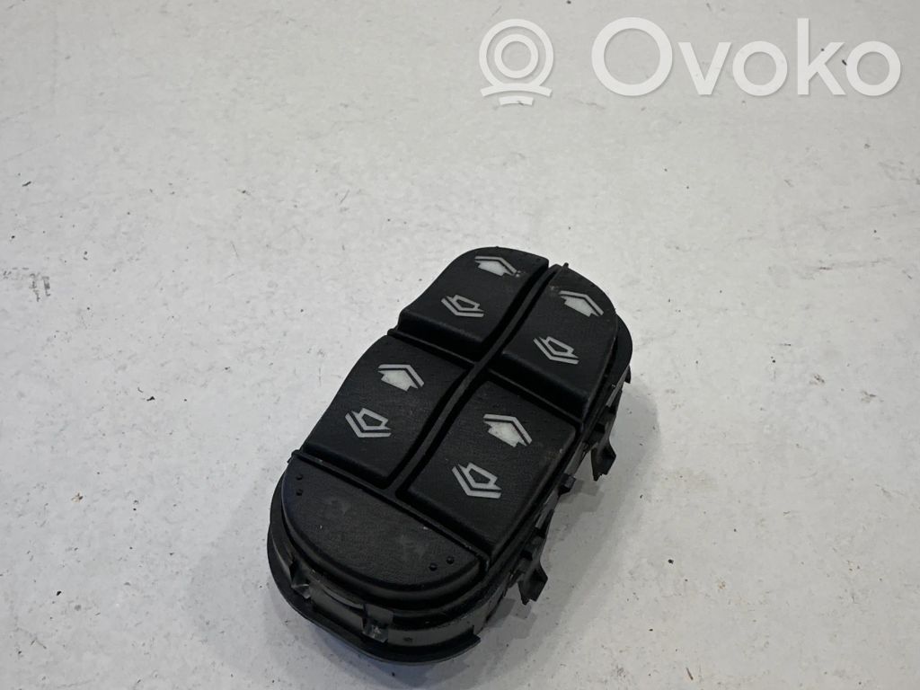 Ford Focus Electric window control switch 