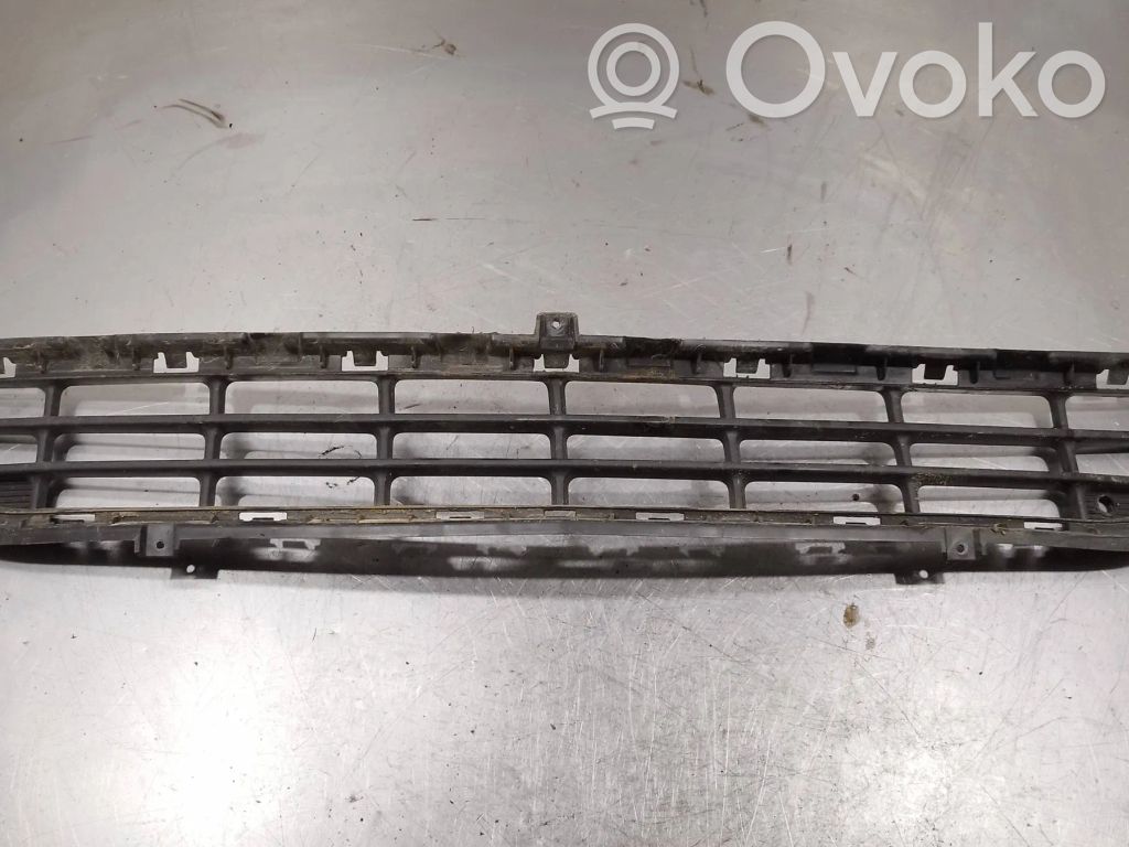 Opel Mokka Etupuskurin alempi jäähdytinsäleikkö 