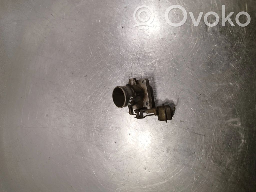 Nissan Navara D40 Zawór przepustnicy 