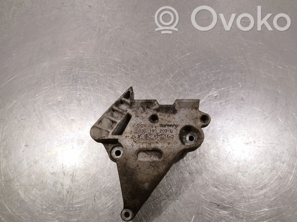 Volkswagen Touran I Engine mounting bracket 