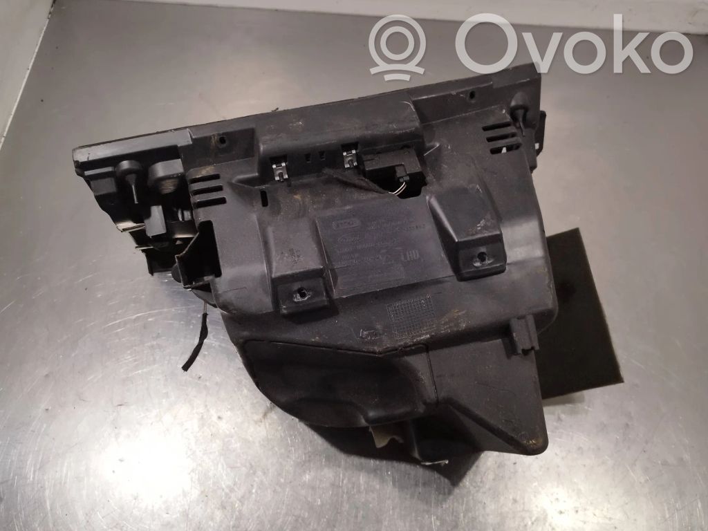 Ford S-MAX Mantu nodalījums 