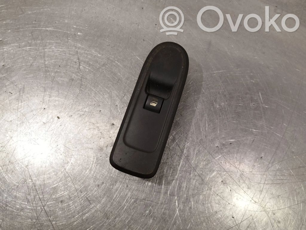 Peugeot 308 SW  Electric window control switch 