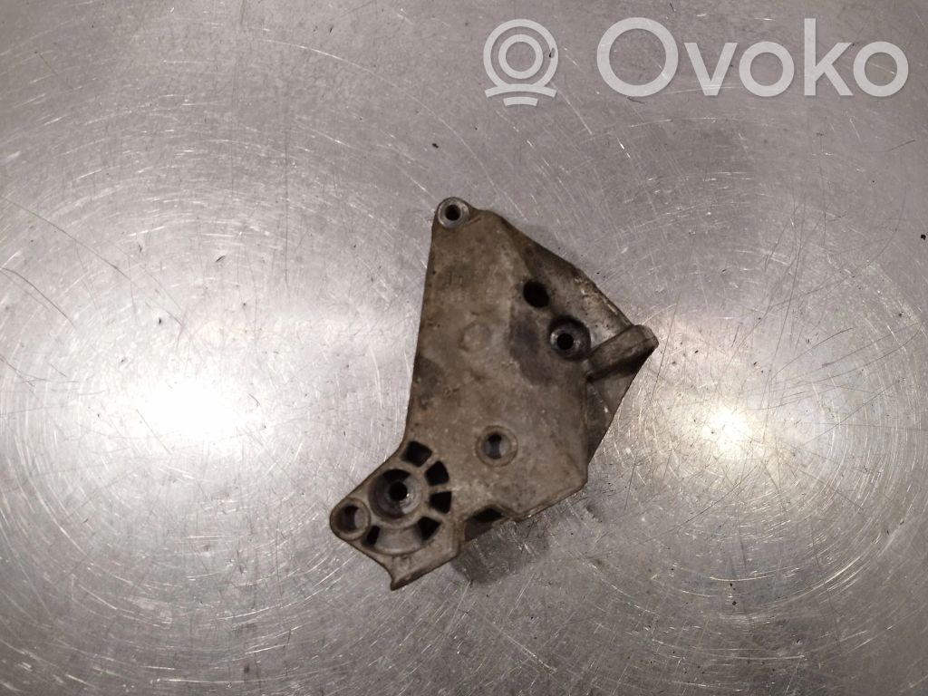 Engine mounting bracket   038199207H