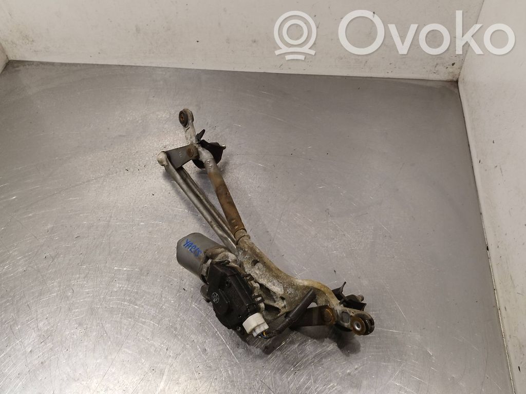 Toyota Yaris Mechanizm i silniczek wycieraczek szyby przedniej / czołowej 