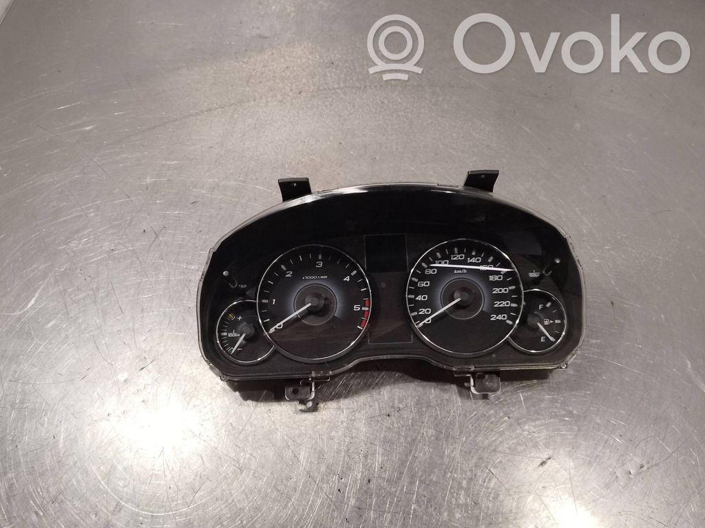 Subaru Outback Geschwindigkeitsmesser Cockpit 
