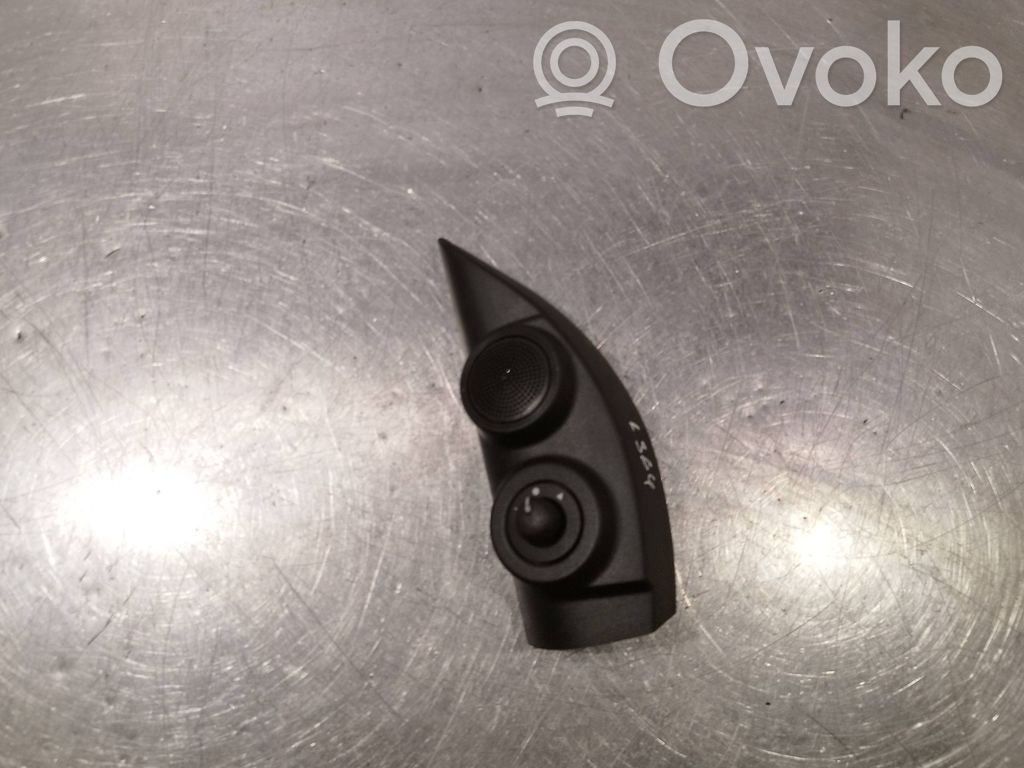 Fiat Doblo Wing mirror switch 