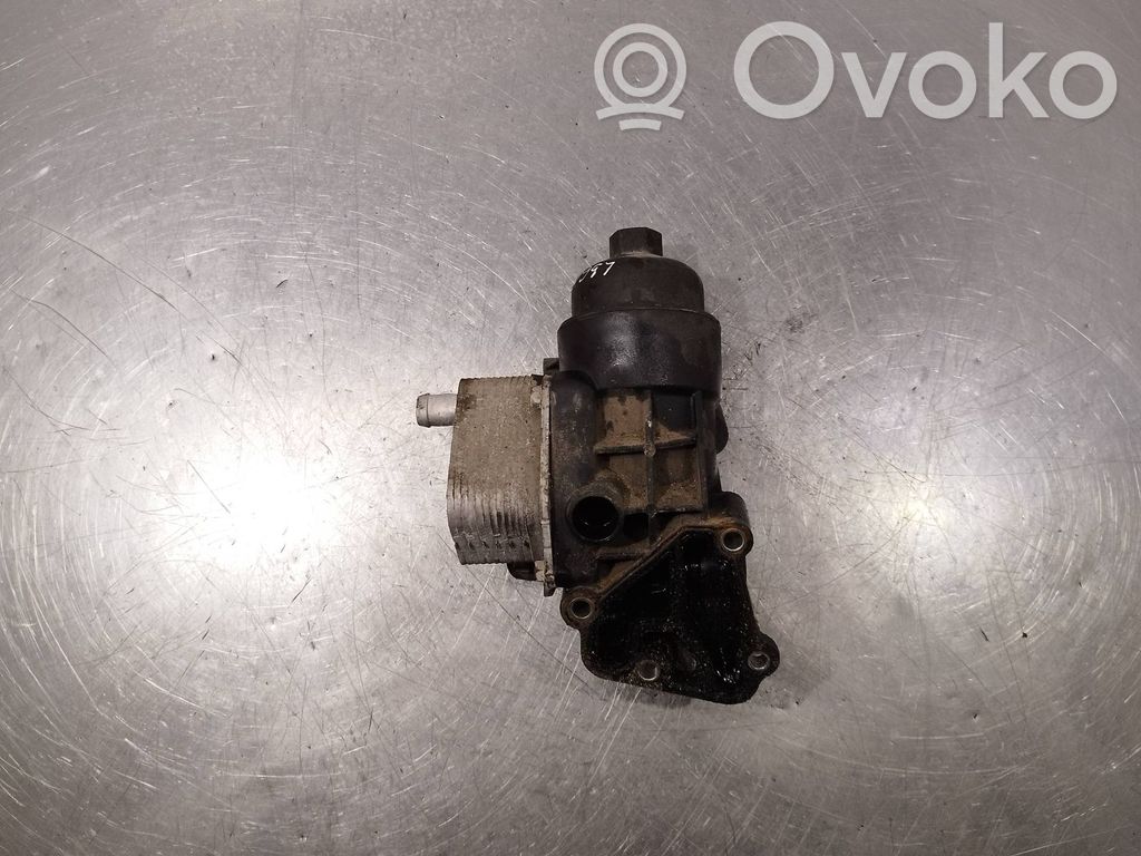 KIA Sportage Oil filter mounting bracket 