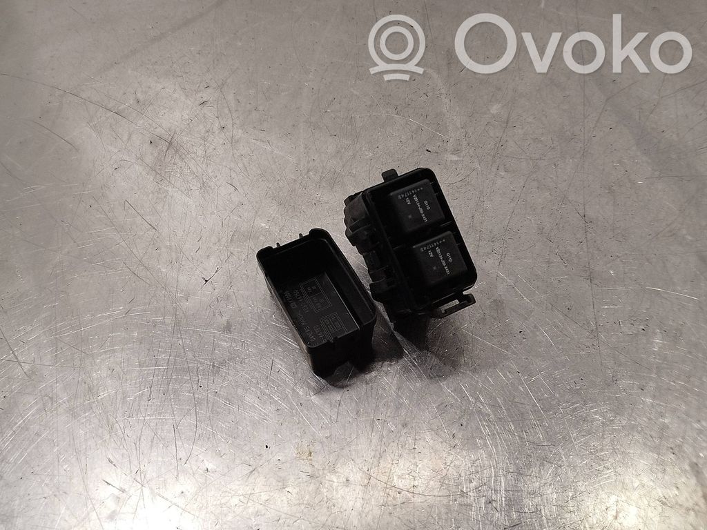 Módulo de fusible   KD4566750,KD62