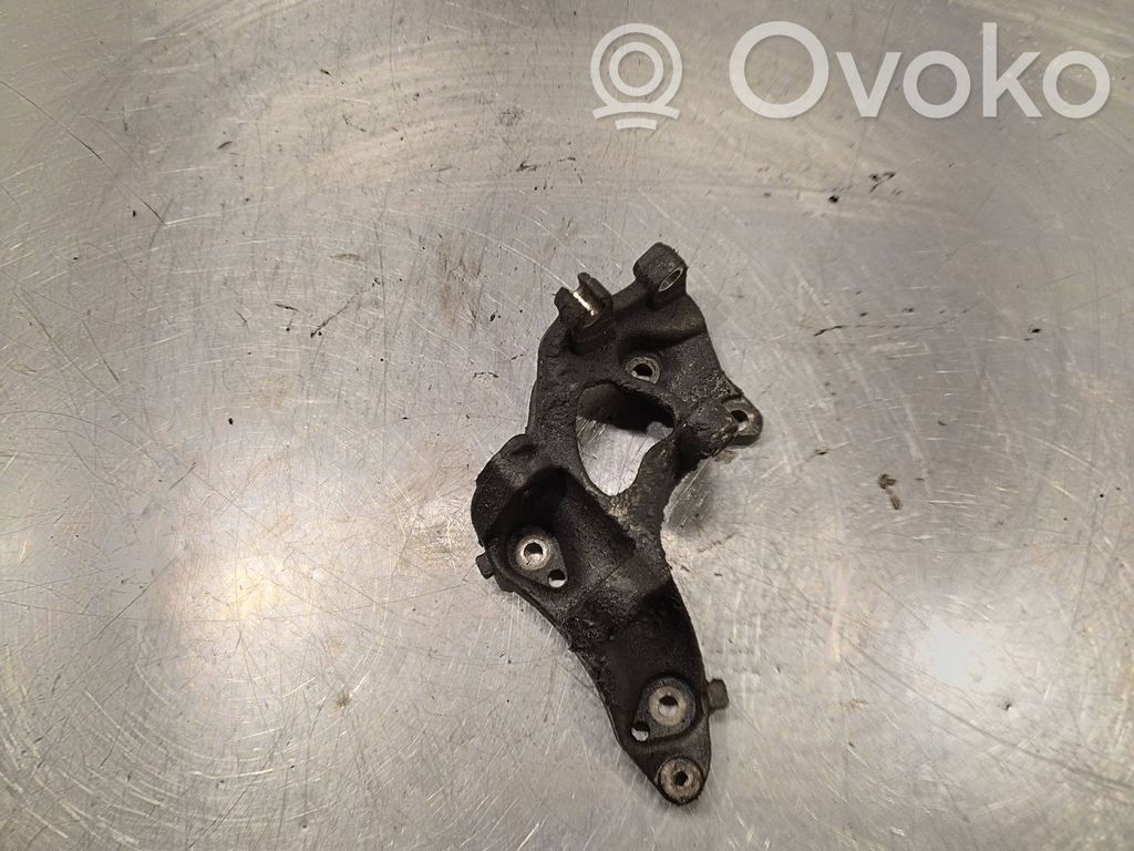 Citroen C5 Generator/alternator bracket 