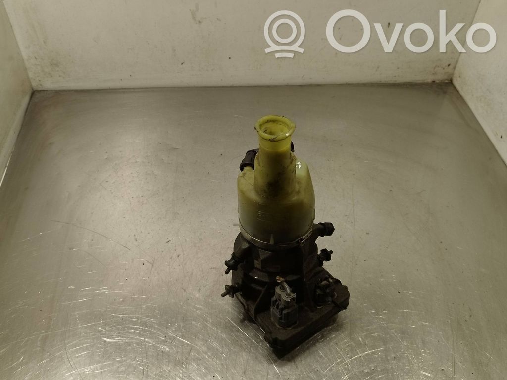Ford Mondeo MK IV Power steering pump 