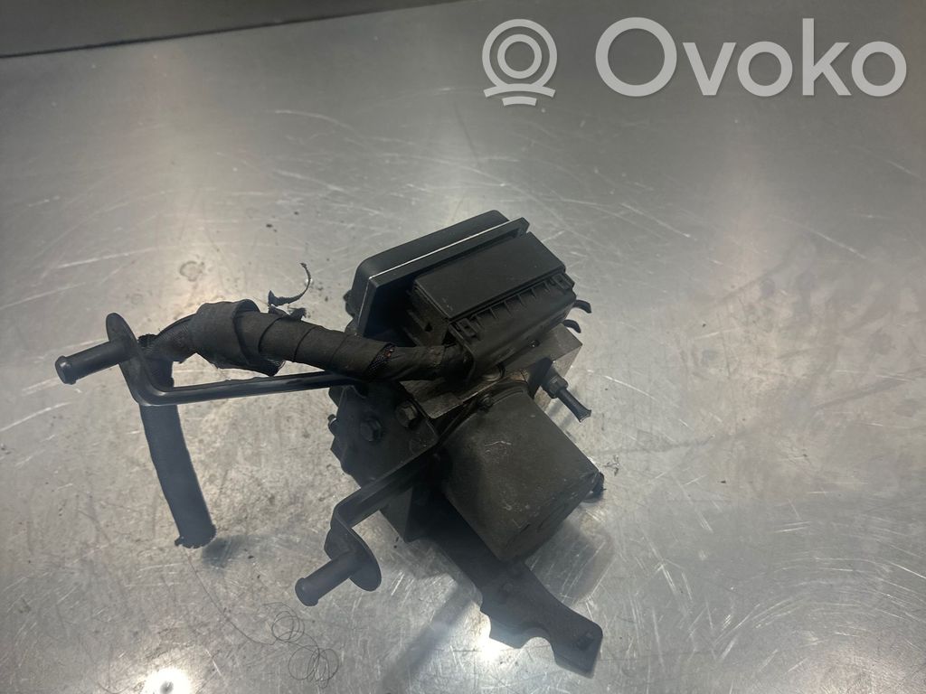 BMW 5 E60 E61 ABS Blokas 