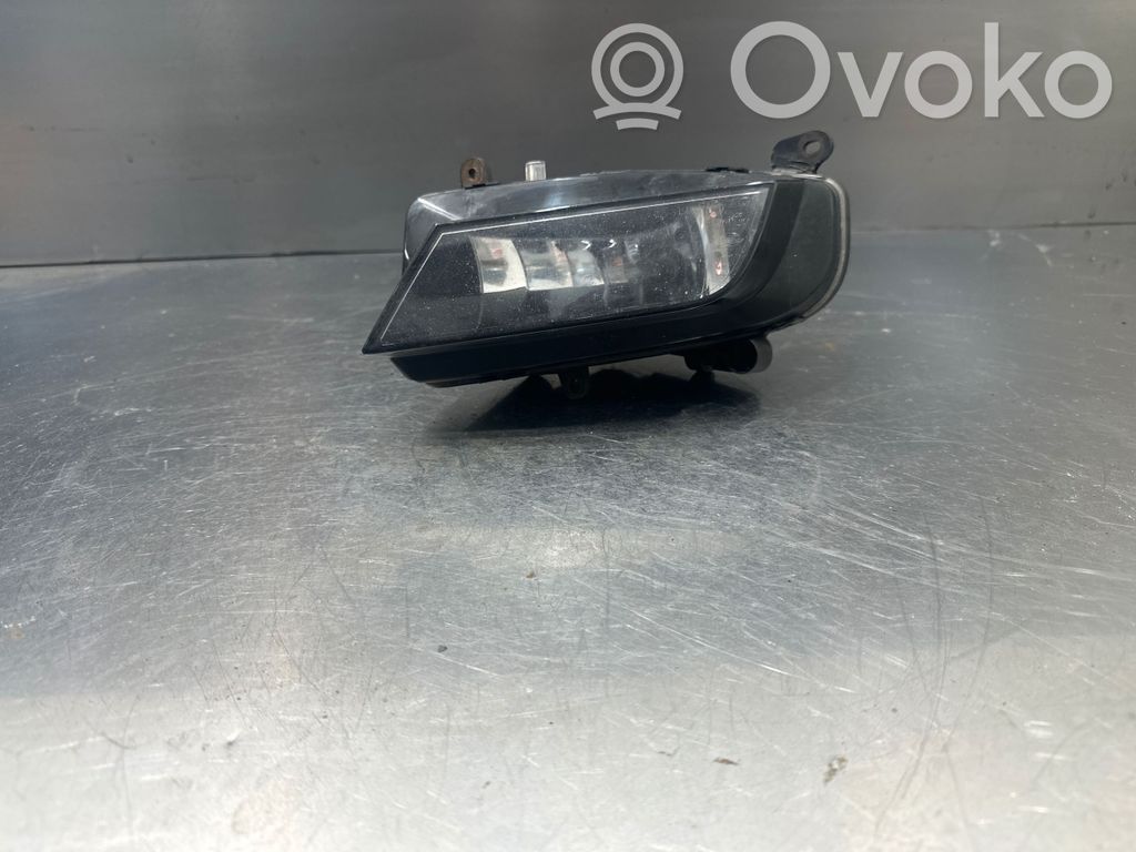 Audi A4 S4 B8 8K Światło przeciwmgłowe przednie 