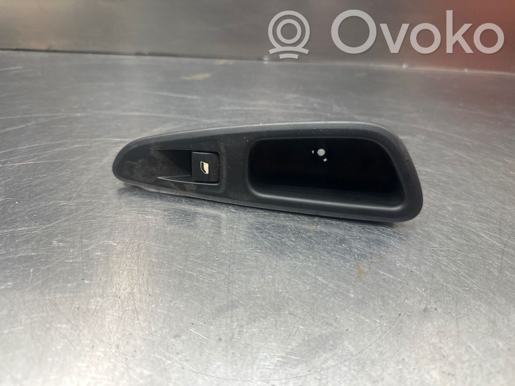 Peugeot 308 Electric window control switch 