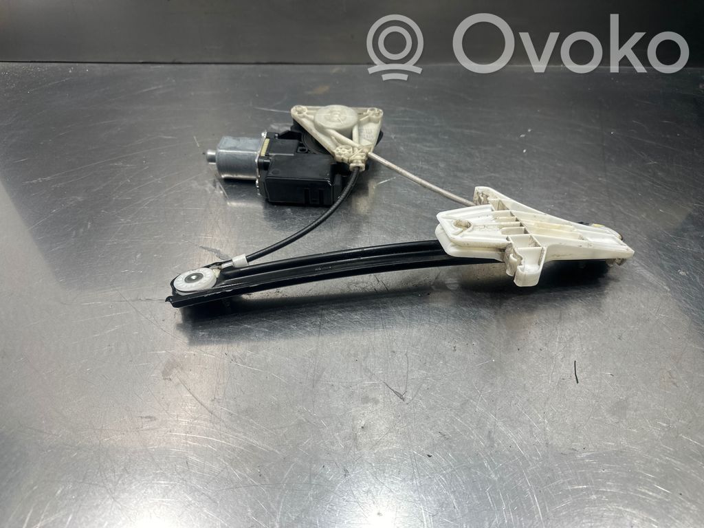 Volkswagen Polo V 6R Elektryczny podnośnik szyby drzwi tylnych 
