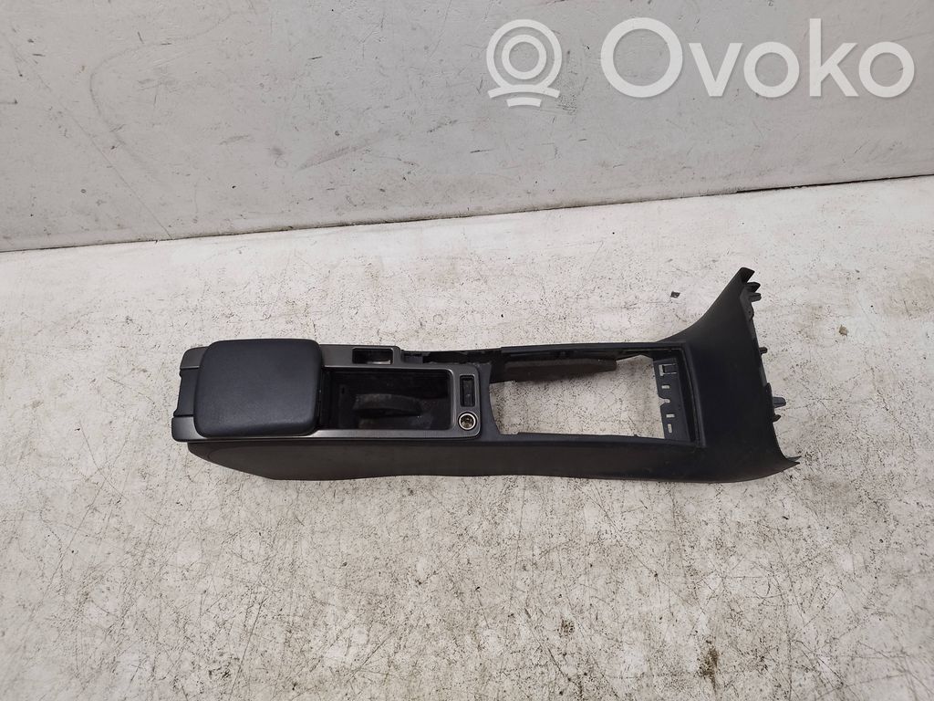 Volvo V50 Centrālā konsole 