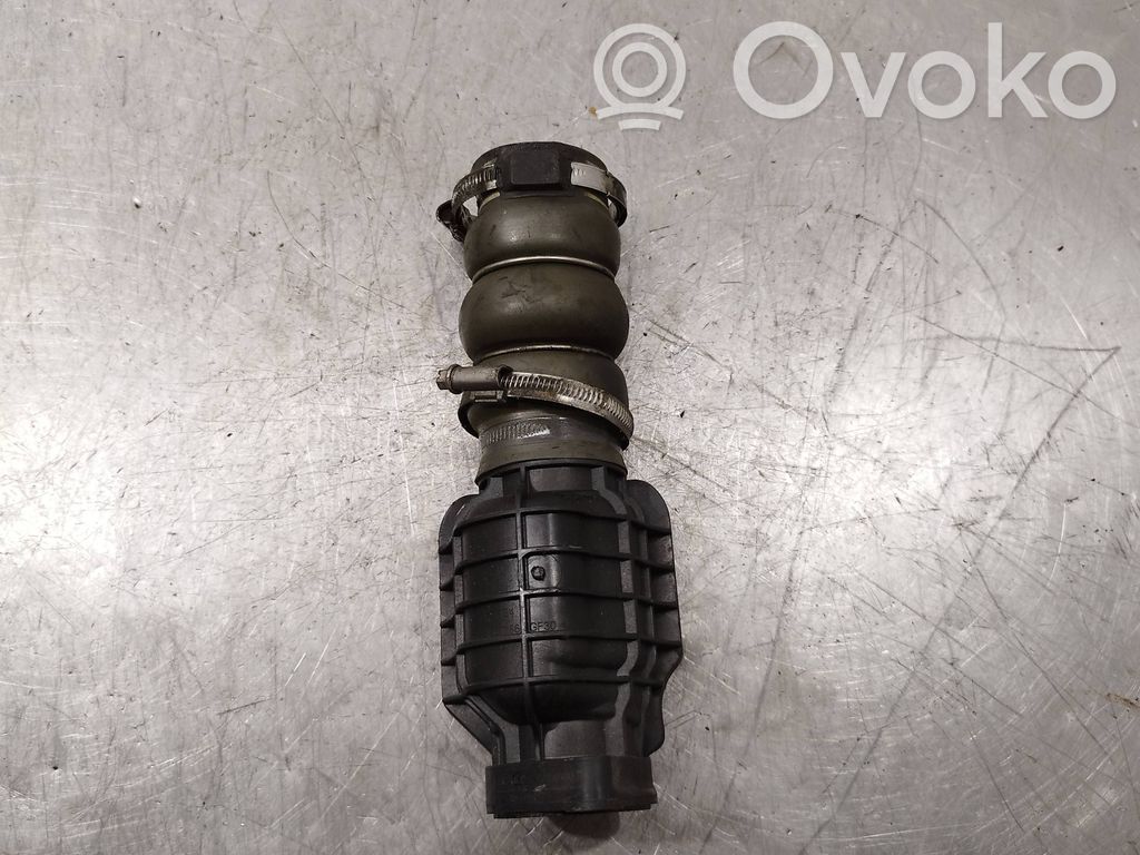 Peugeot 308 Intercooler hose/pipe 