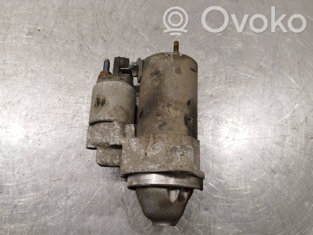 Audi A6 S6 C6 4F Starteris 