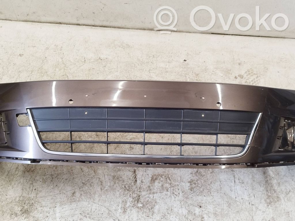 Volkswagen Tiguan Front bumper 