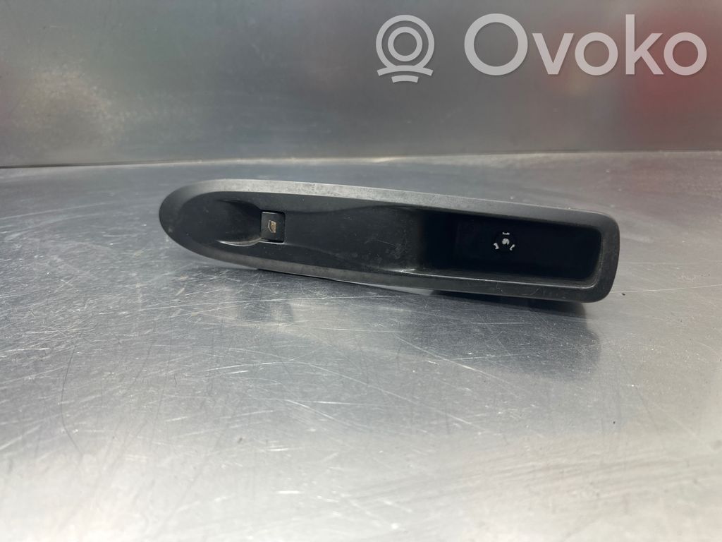 Citroen C4 II Electric window control switch 