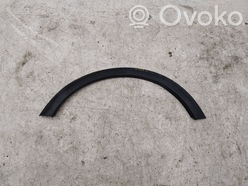 Volvo C30 Moldura embellecedora del guardabarros trasero 