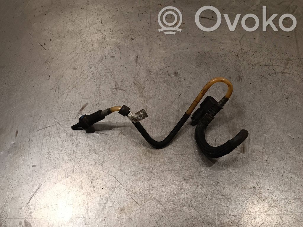 BMW X1 E84 Fuel line pipe 