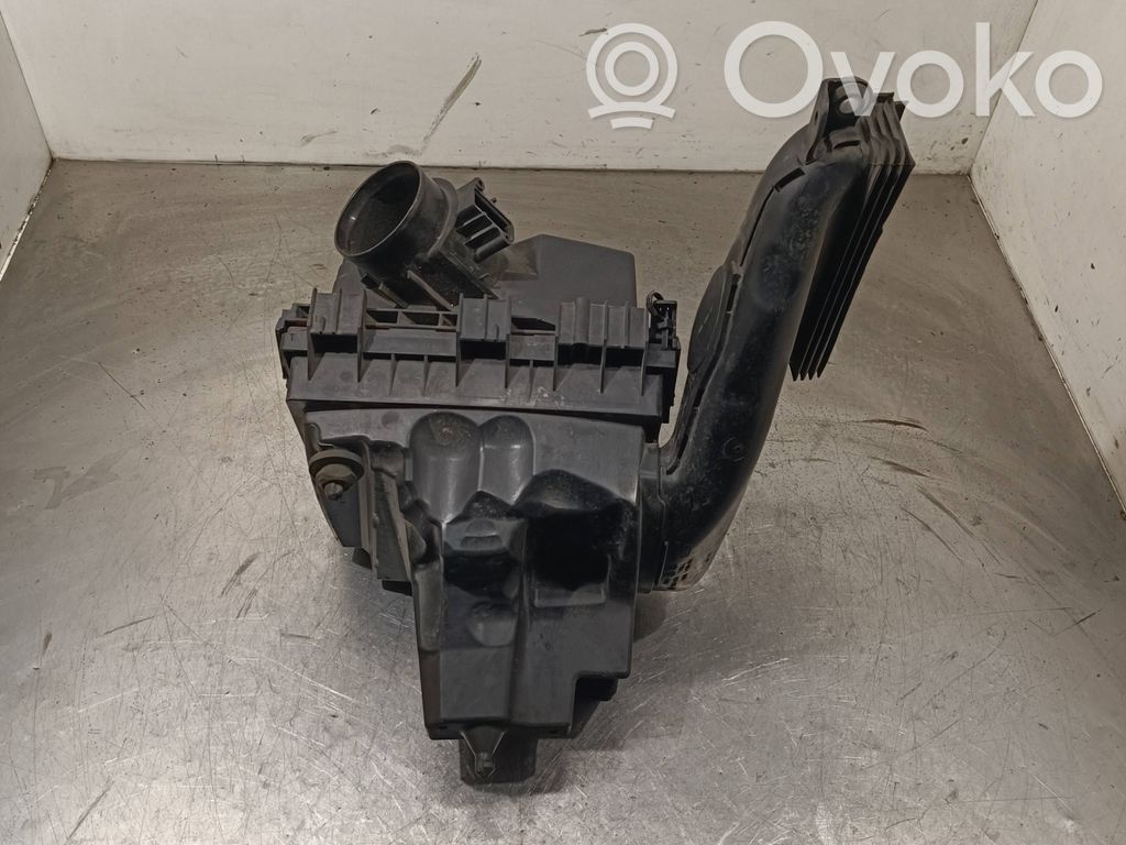 Ford Mondeo MK V Air filter box 