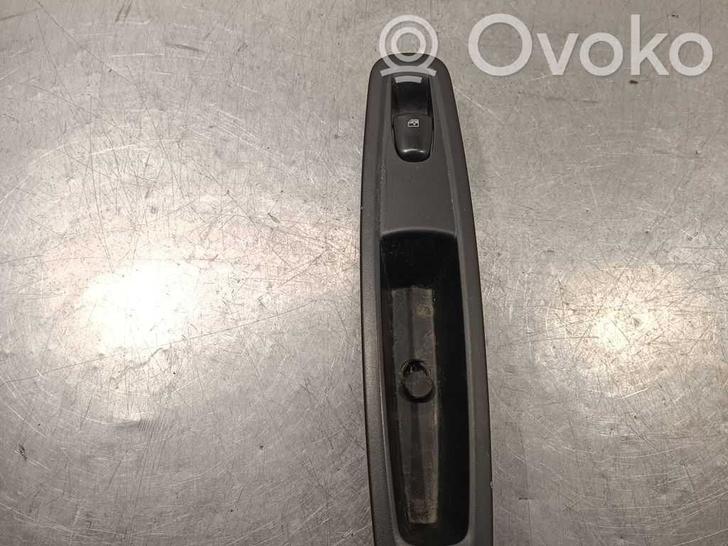 Renault Kadjar Electric window control switch 