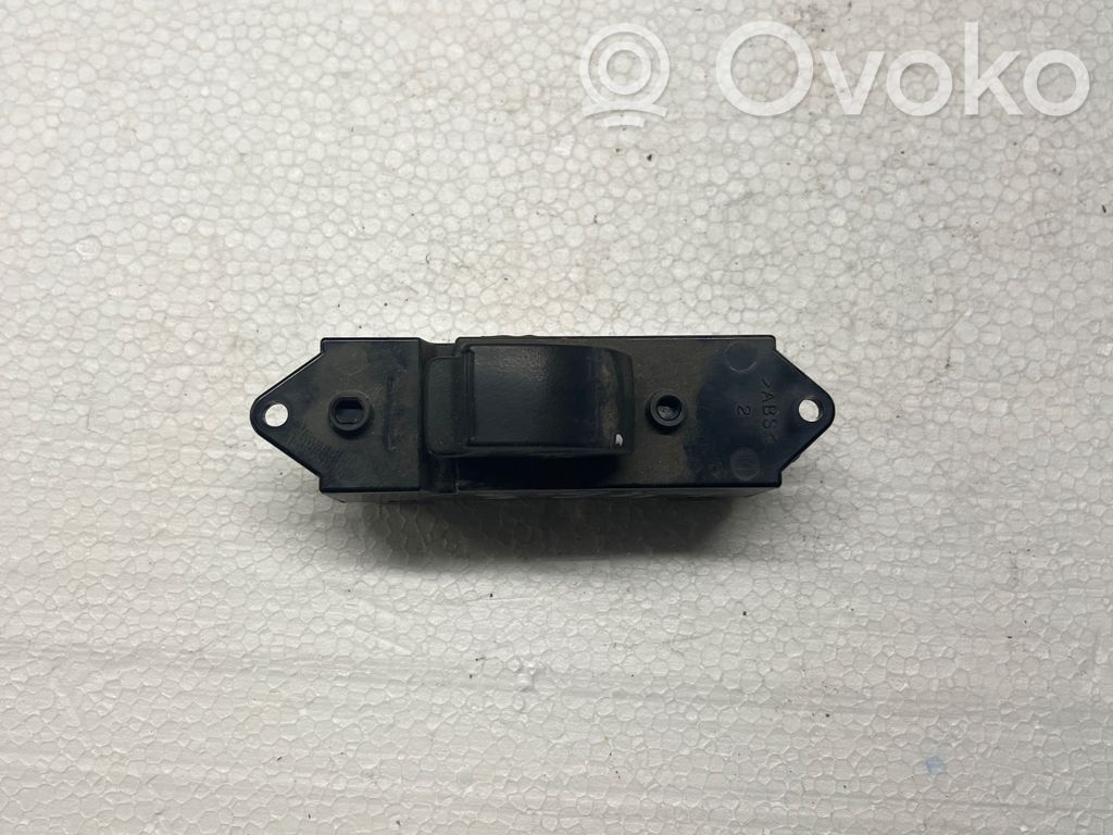 Mitsubishi Outlander Electric window control switch 